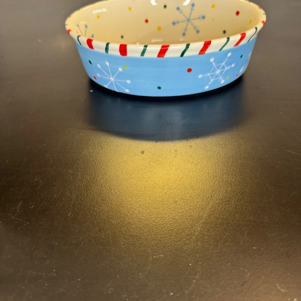 Temp-tations Oval Baker Dish Small Blue Snowman Holiday Christmas Wire Rack
